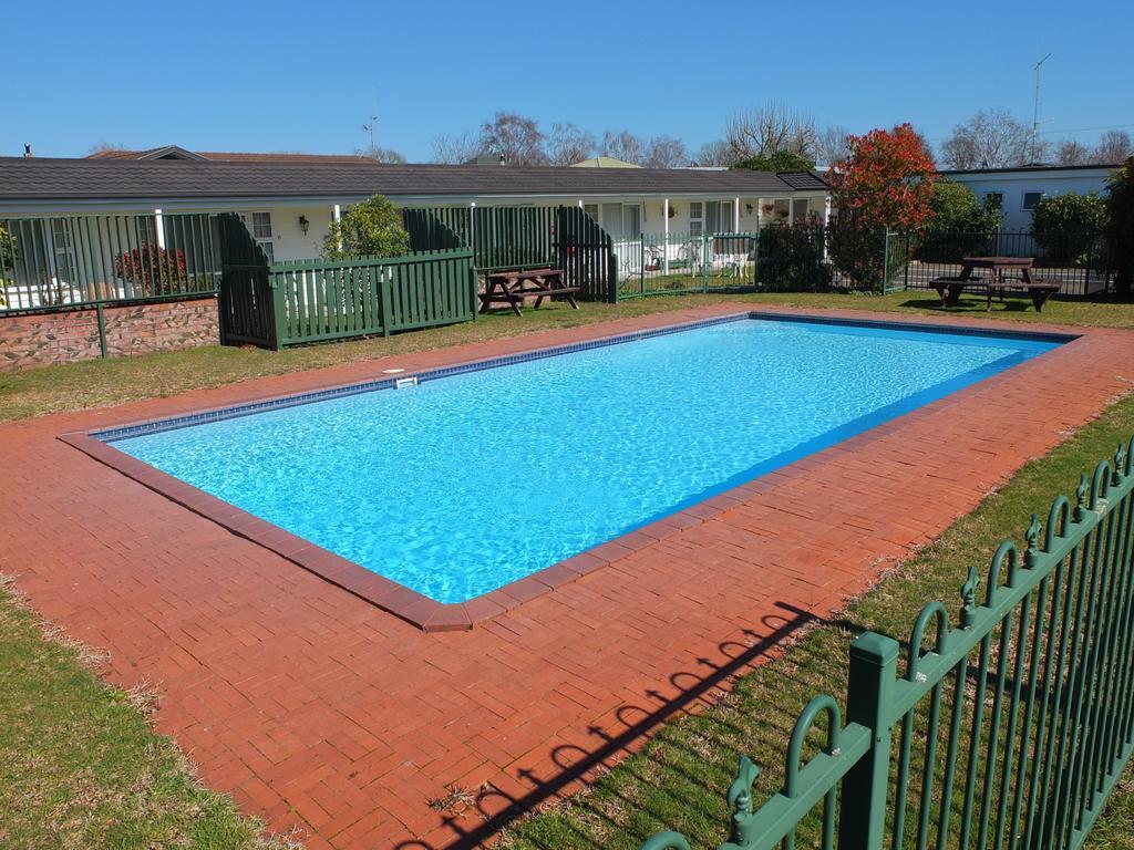 Colonial Court Motel Cambridge Zewnętrze zdjęcie